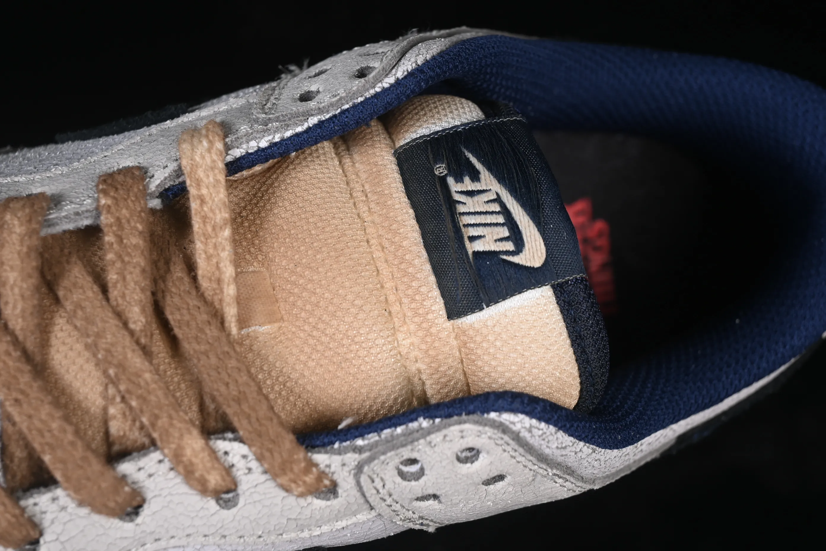 All categories Nk SB Dunk Series Nk SB Dunk Low High-end customized low-top sneakers J version Stranger Things x Nike SB Dunk Low Stranger Things SB low-top casual sneakers IH6766-001